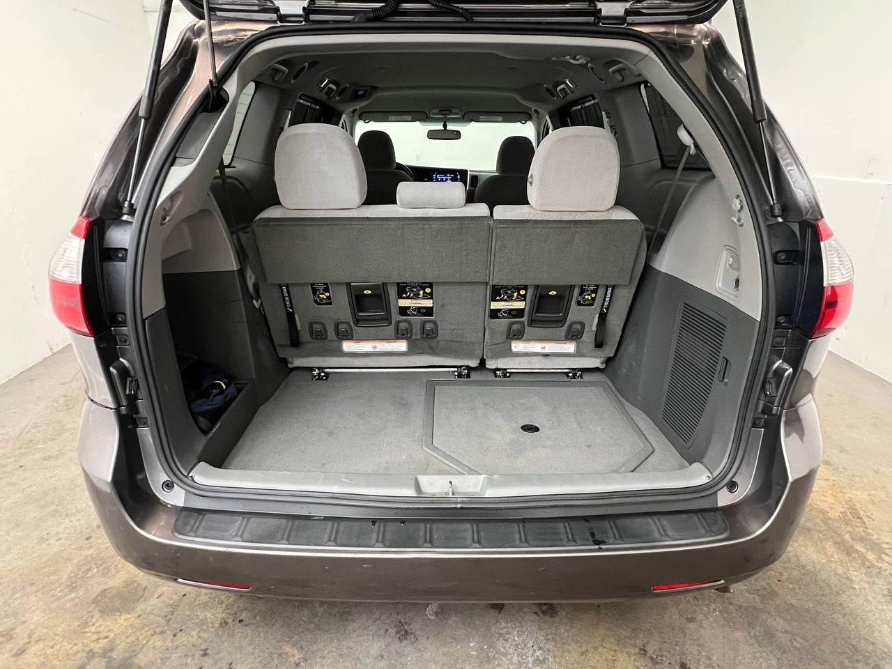 Toyota Sienna  2015