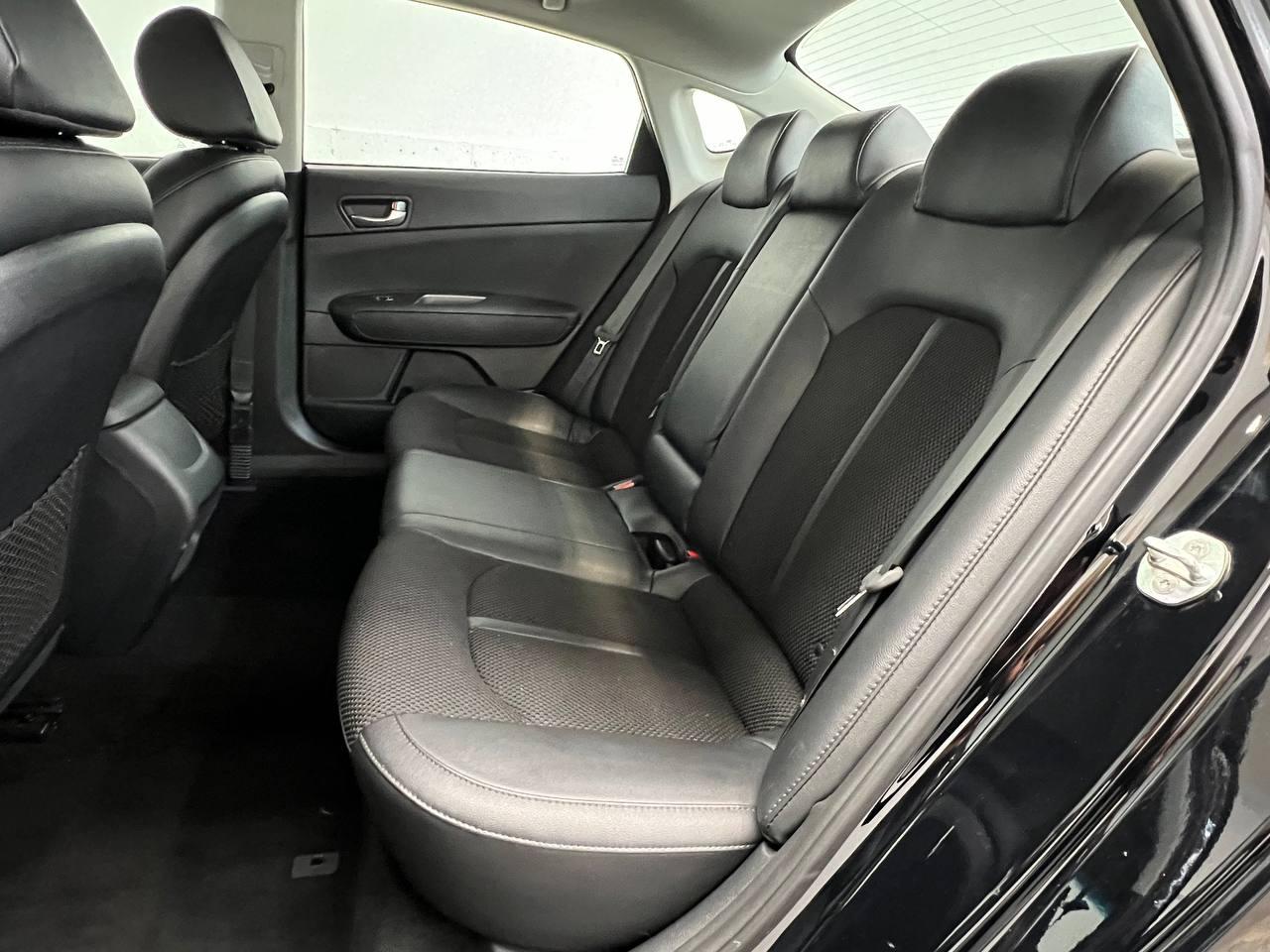 Kia Optima  2019