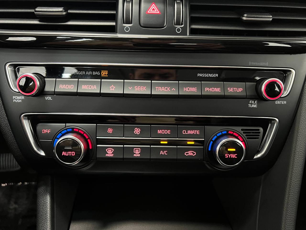 Kia Optima  2019
