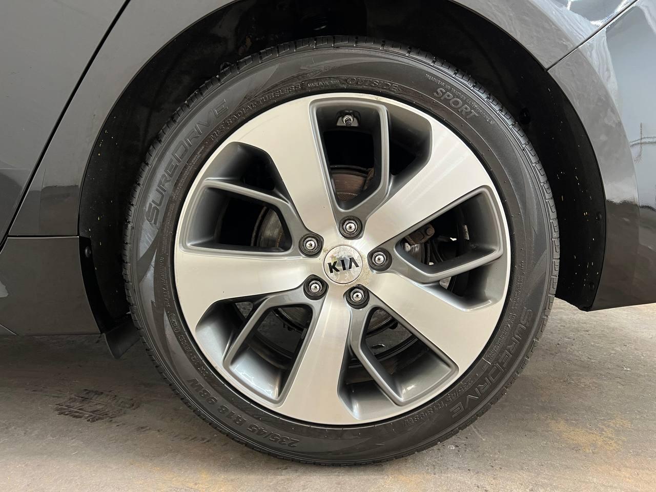 Kia Optima  2019