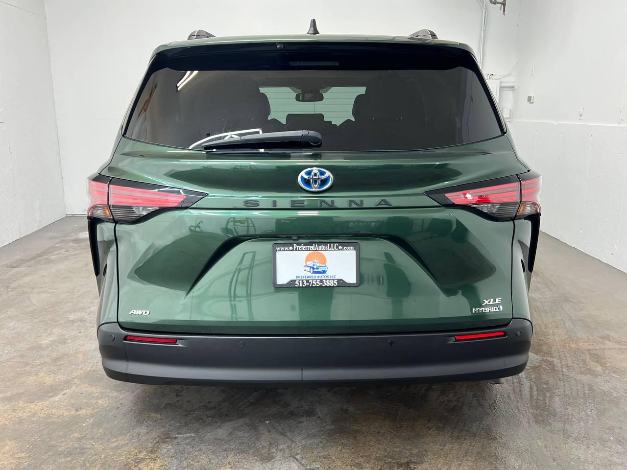 Toyota Sienna XLE AWD 2021