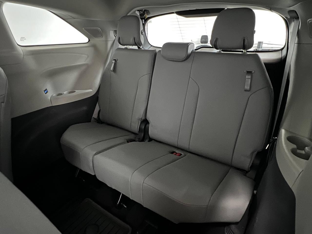 Toyota Sienna XLE AWD 2021