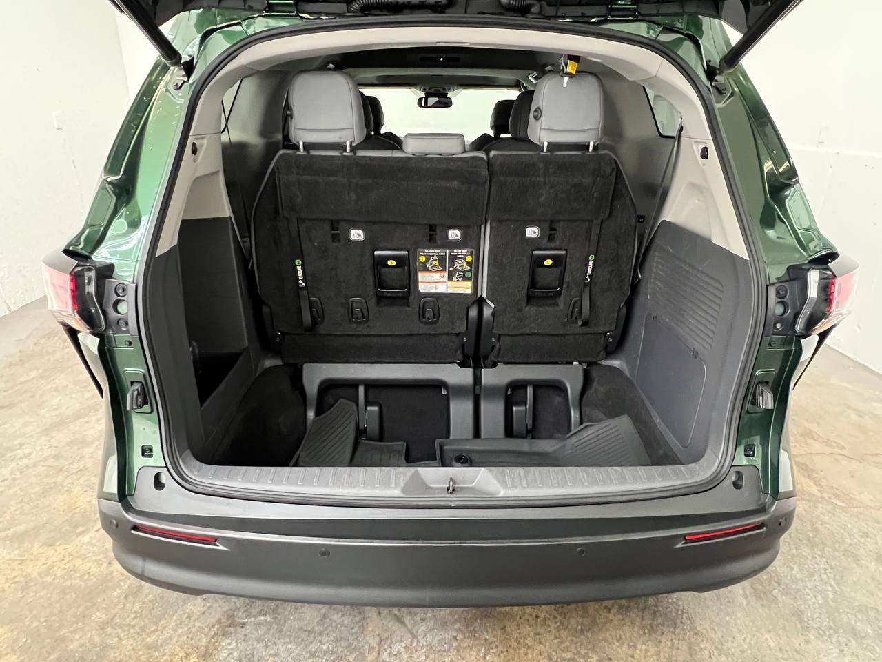 Toyota Sienna XLE AWD 2021