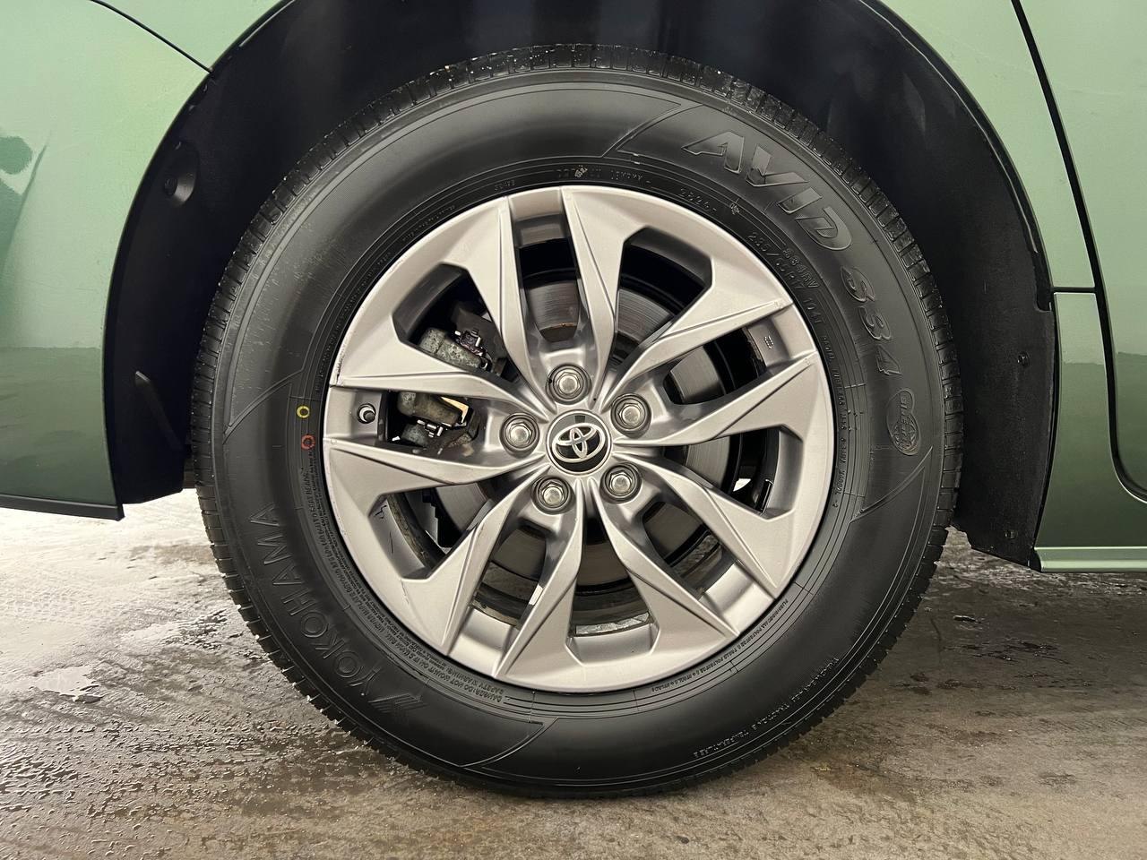 Toyota Sienna XLE AWD 2021