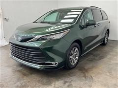 2021 Toyota Sienna 