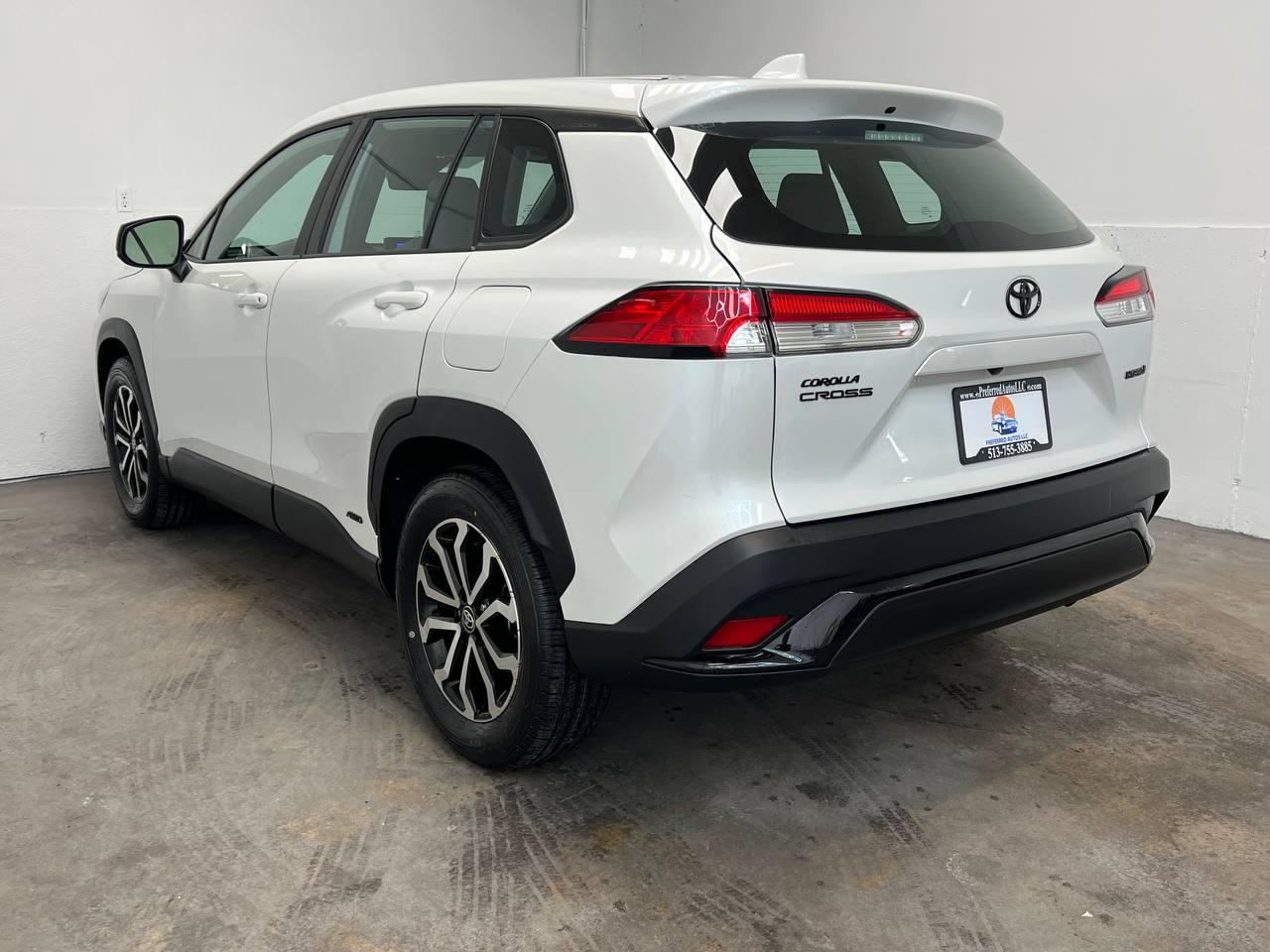Toyota Corolla Cross  2024