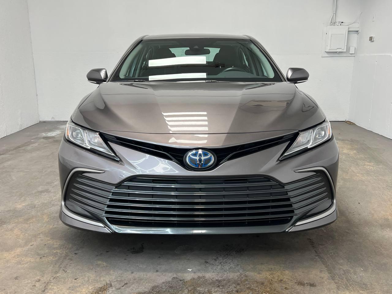 Toyota Camry Hybrid LE CVT (Natl) 2023