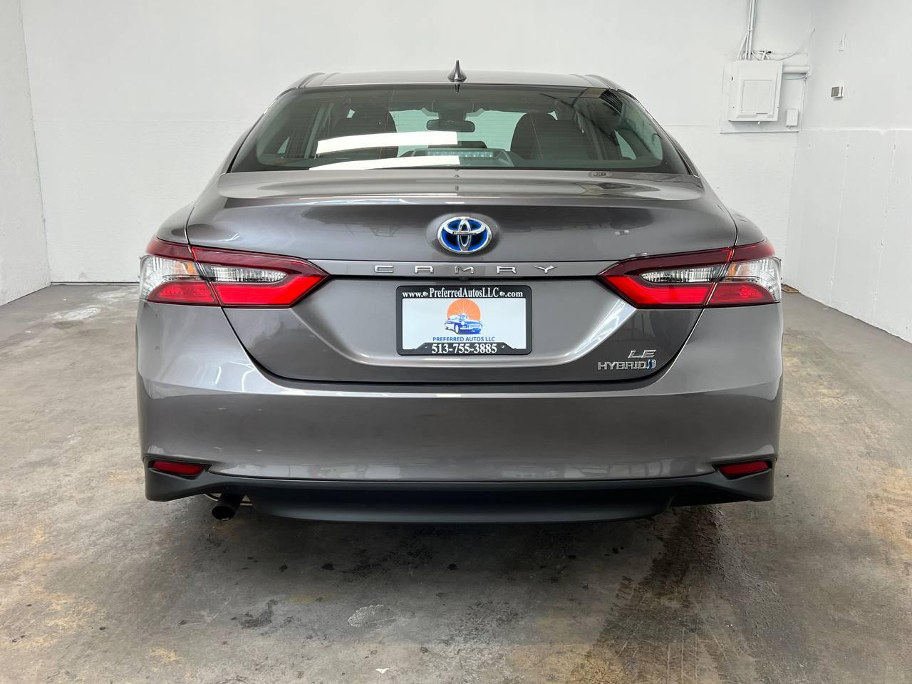 Toyota Camry Hybrid LE CVT (Natl) 2023