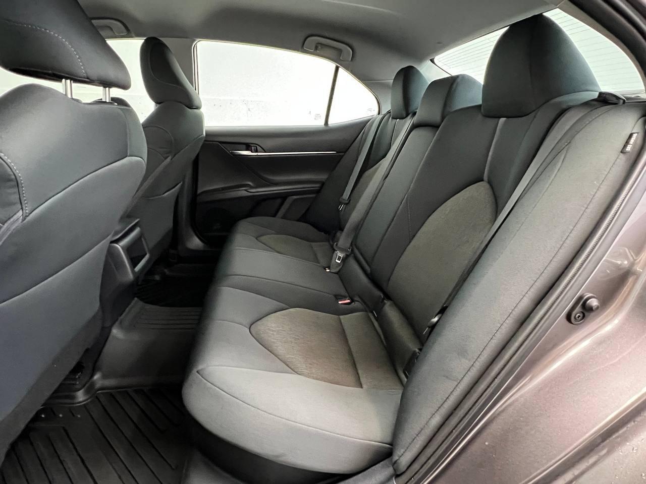 Toyota Camry Hybrid LE CVT (Natl) 2023