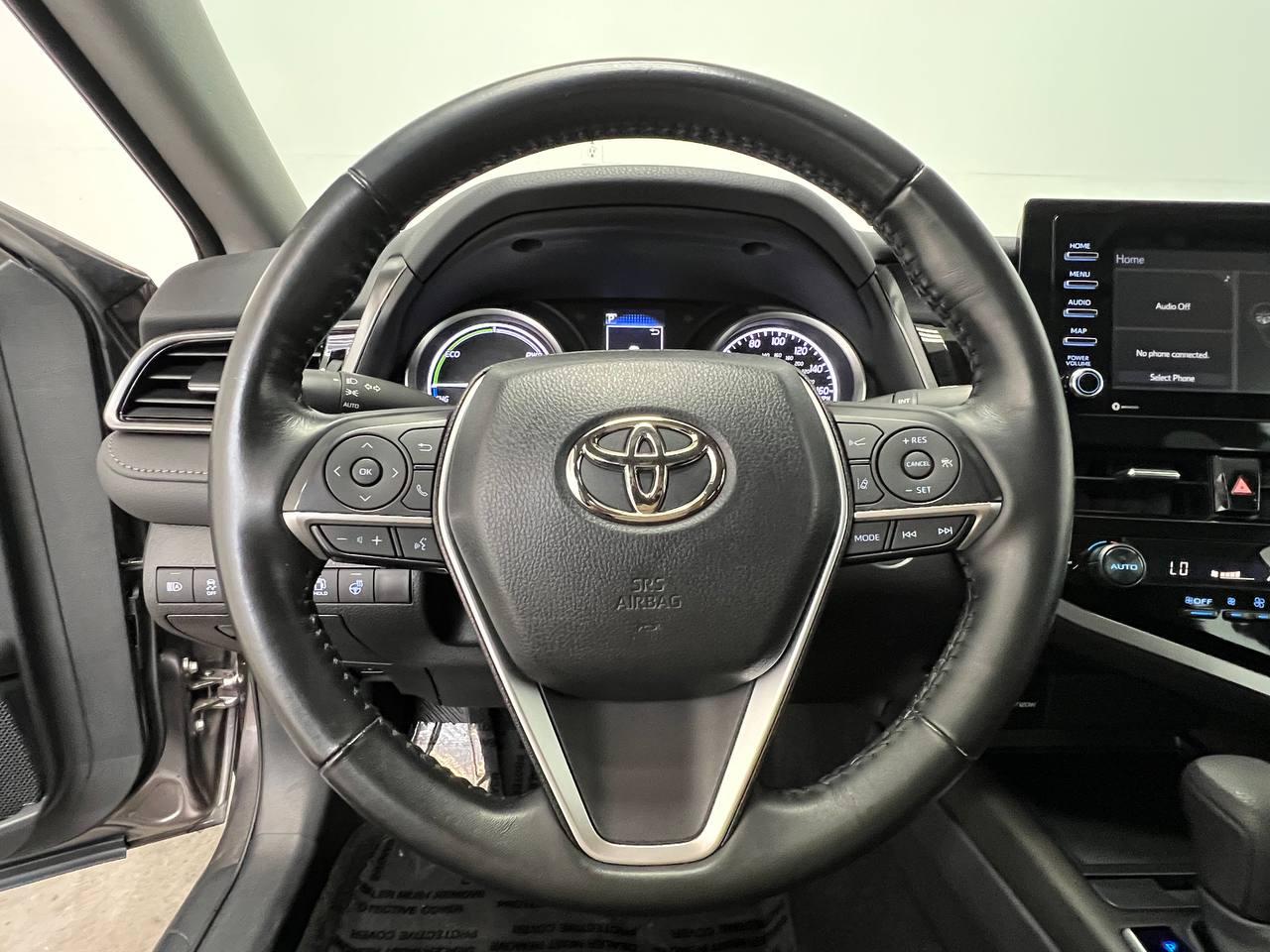 Toyota Camry Hybrid LE CVT (Natl) 2023