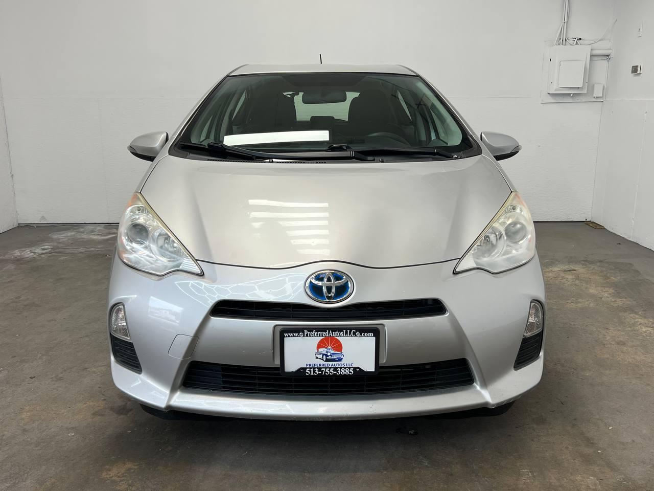 Toyota Prius c One 2013