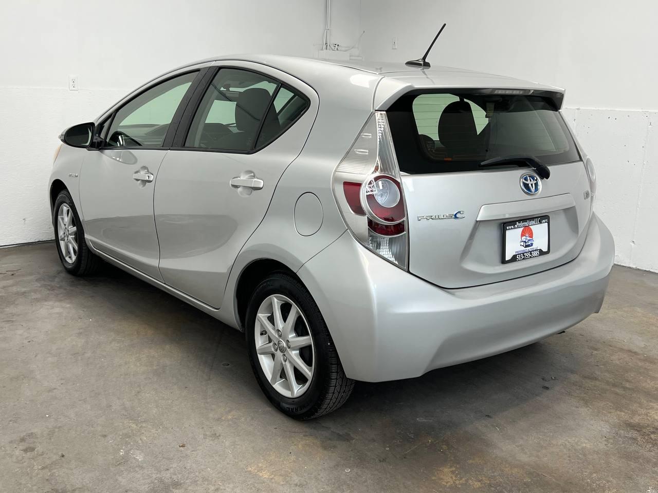 Toyota Prius c One 2013
