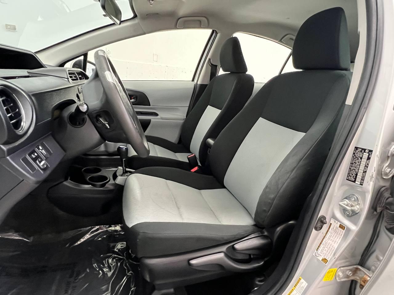 Toyota Prius c One 2013