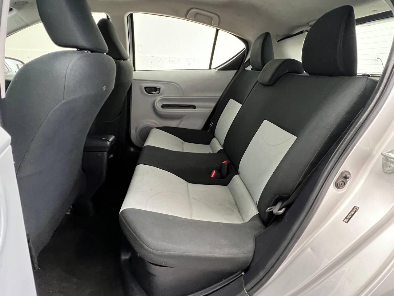 Toyota Prius c One 2013