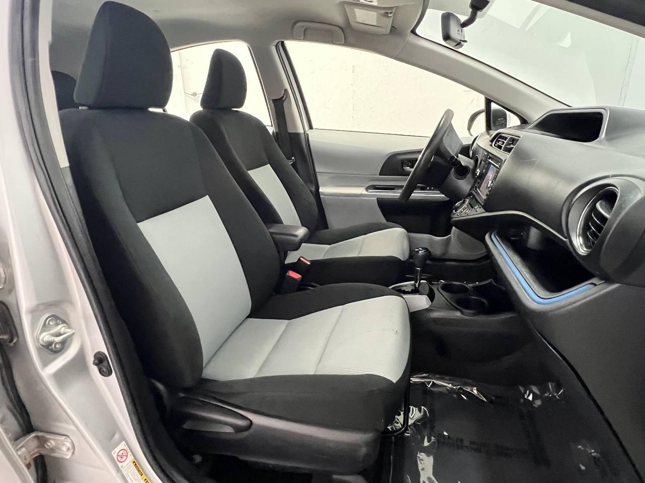 Toyota Prius c One 2013