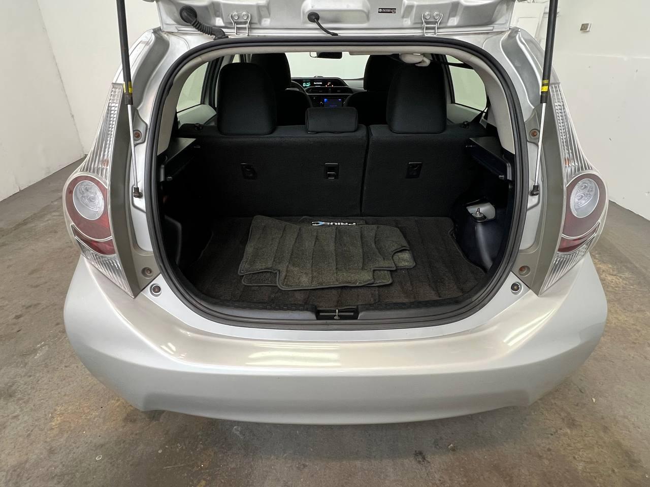 Toyota Prius c One 2013