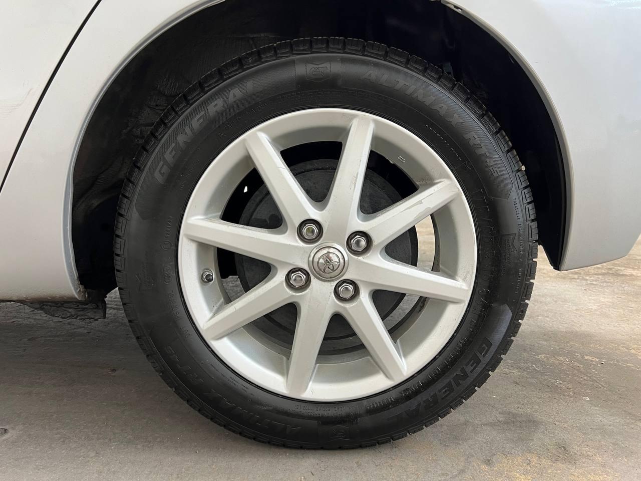 Toyota Prius c One 2013