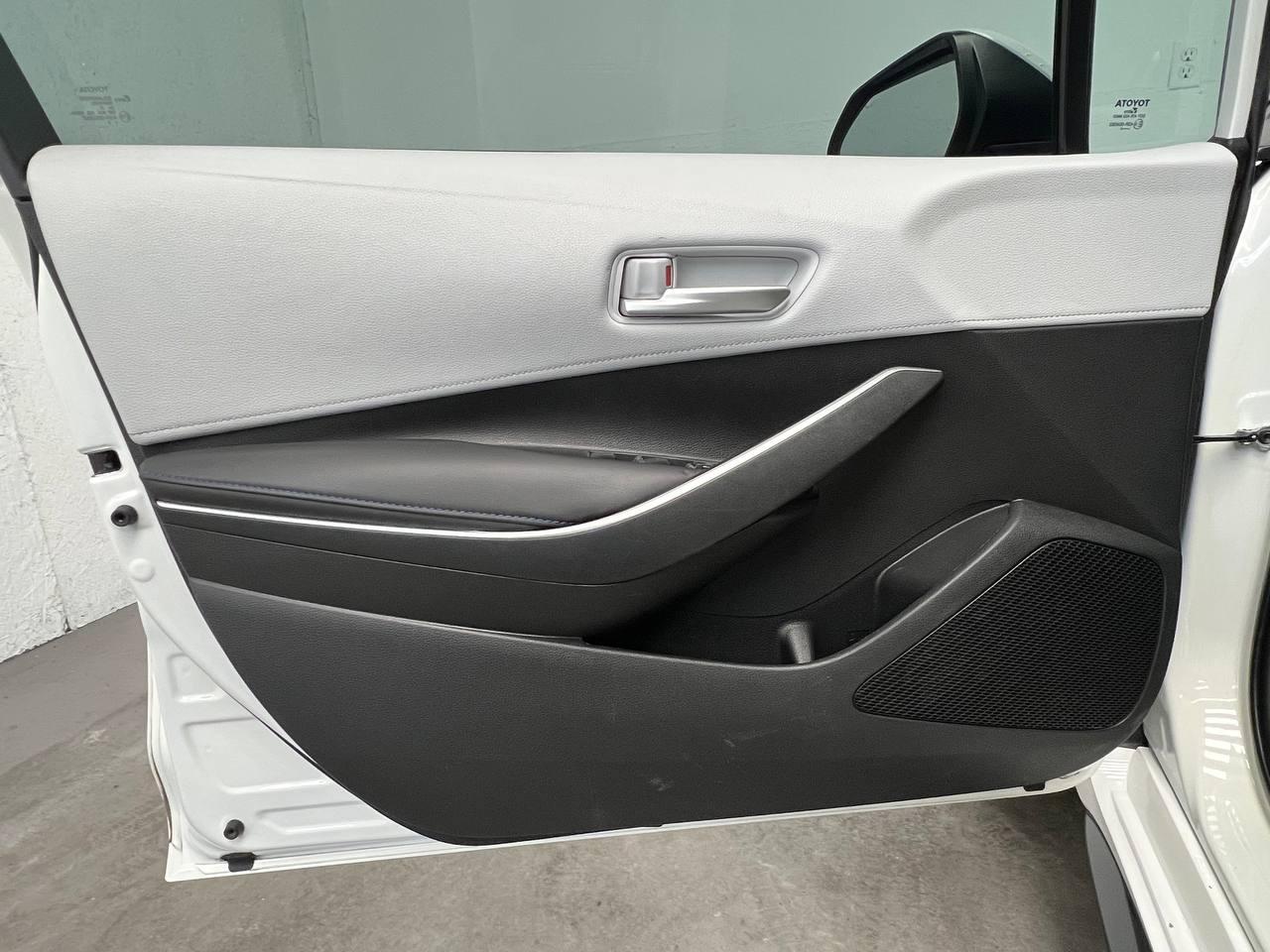 Toyota Corolla SE Manual 2020