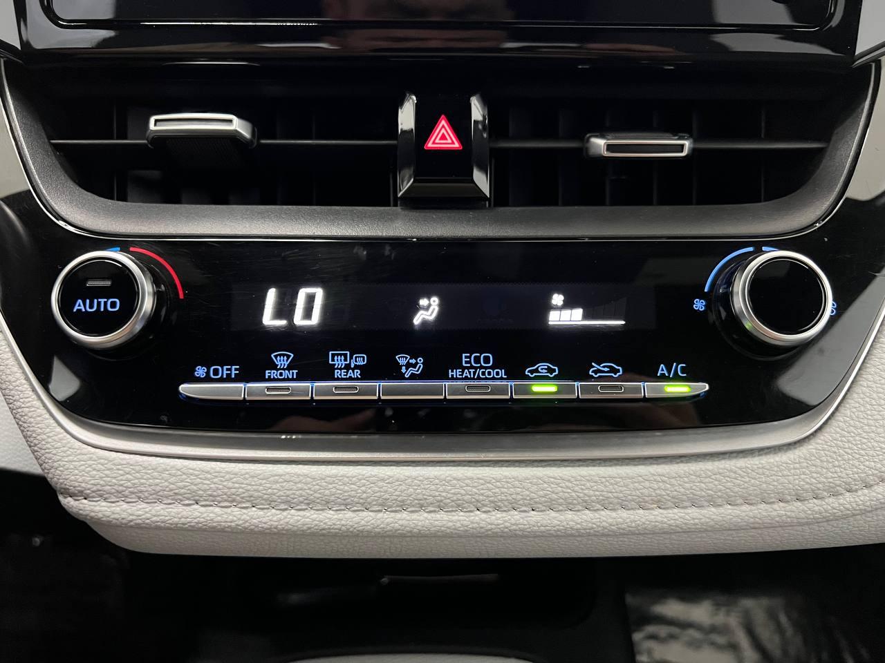 Toyota Corolla SE Manual 2020