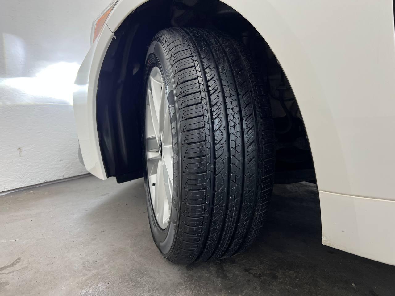 Toyota Corolla SE Manual 2020