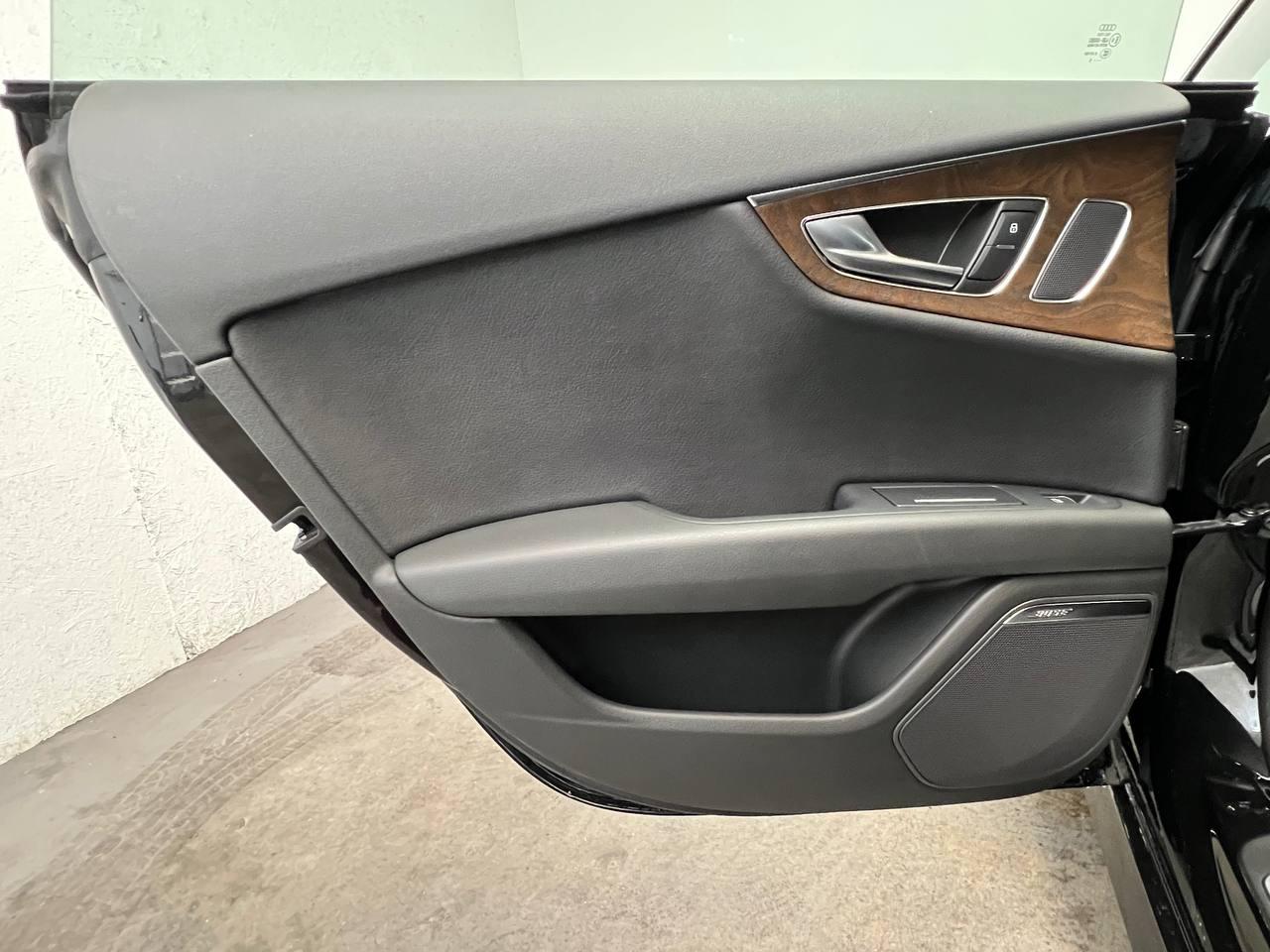Audi A7 4dr HB quattro 3.0 Prestige 2016