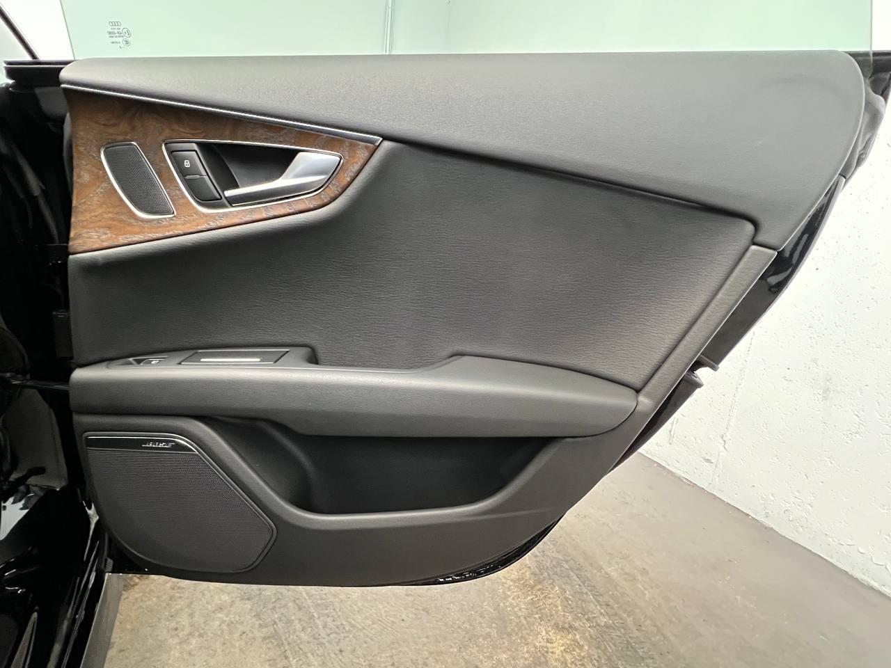 Audi A7 4dr HB quattro 3.0 Prestige 2016