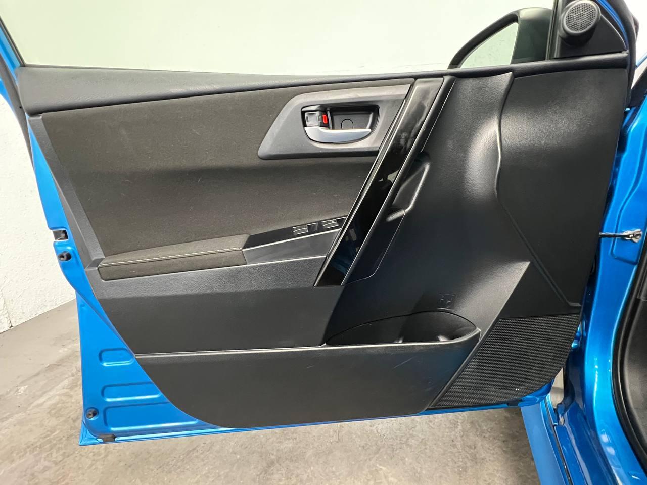Toyota Corolla iM CVT (Natl) 2017