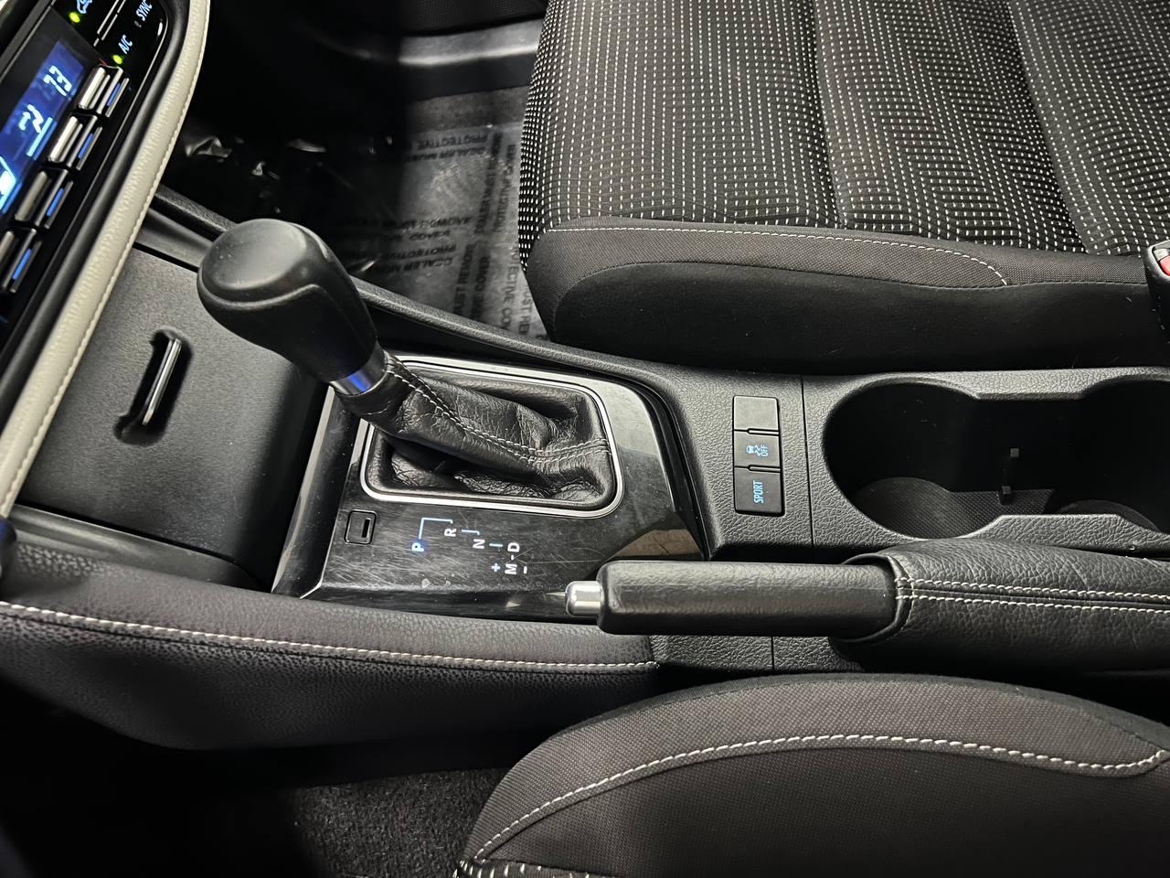 Toyota Corolla iM CVT (Natl) 2017