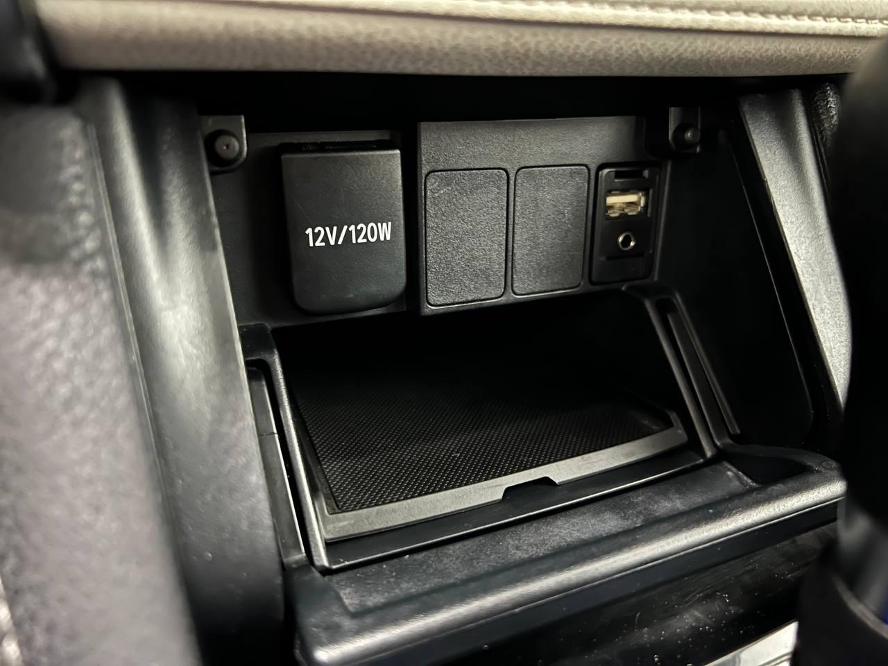 Toyota Corolla iM CVT (Natl) 2017
