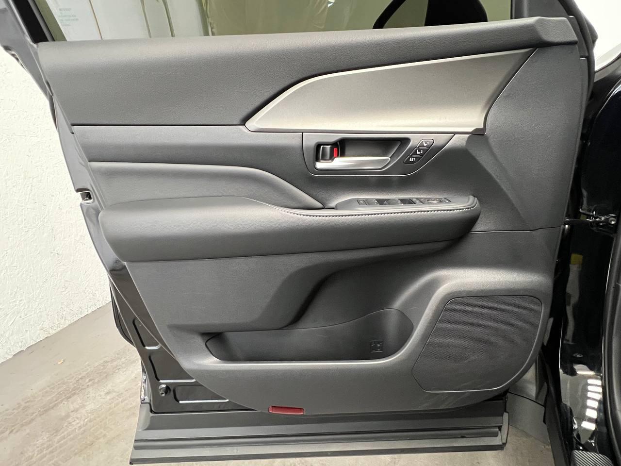 Toyota Grand Highlander  2025