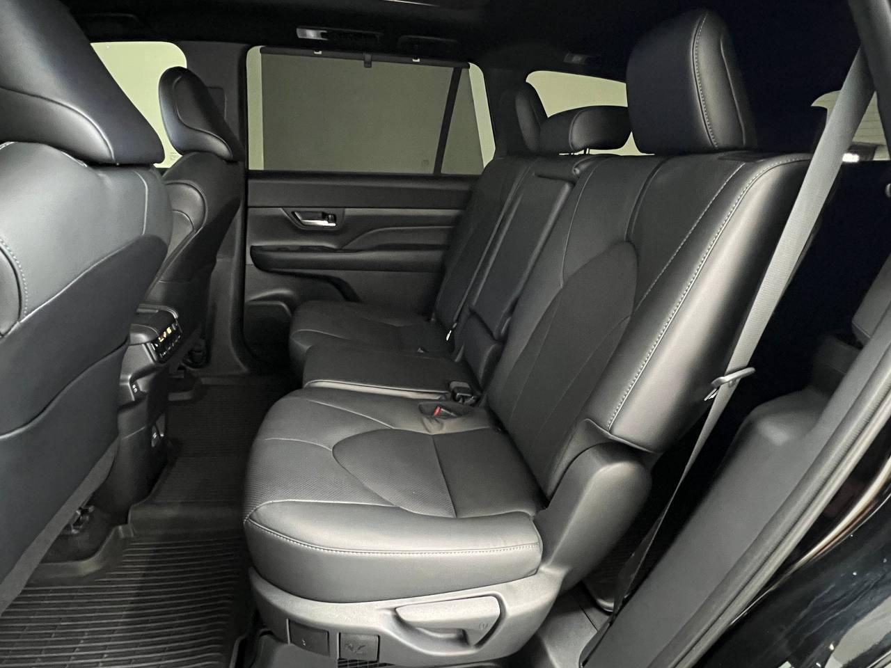 Toyota Grand Highlander  2025