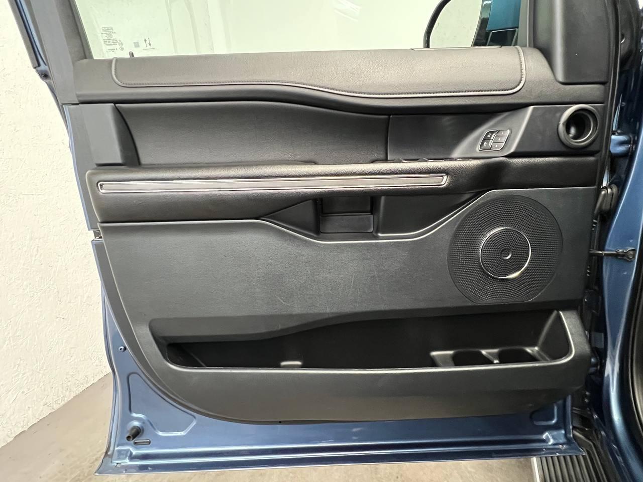 Ford Expedition XLT 2020