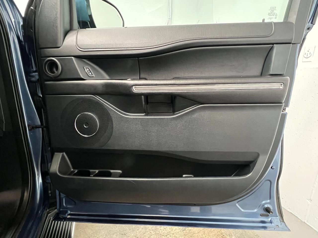 Ford Expedition XLT 2020