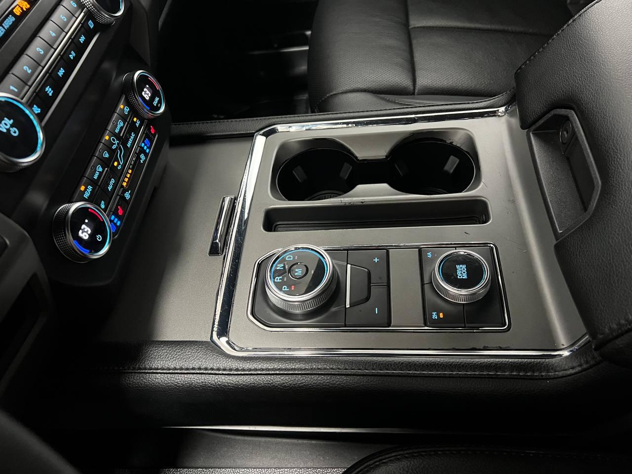 Ford Expedition XLT 2020