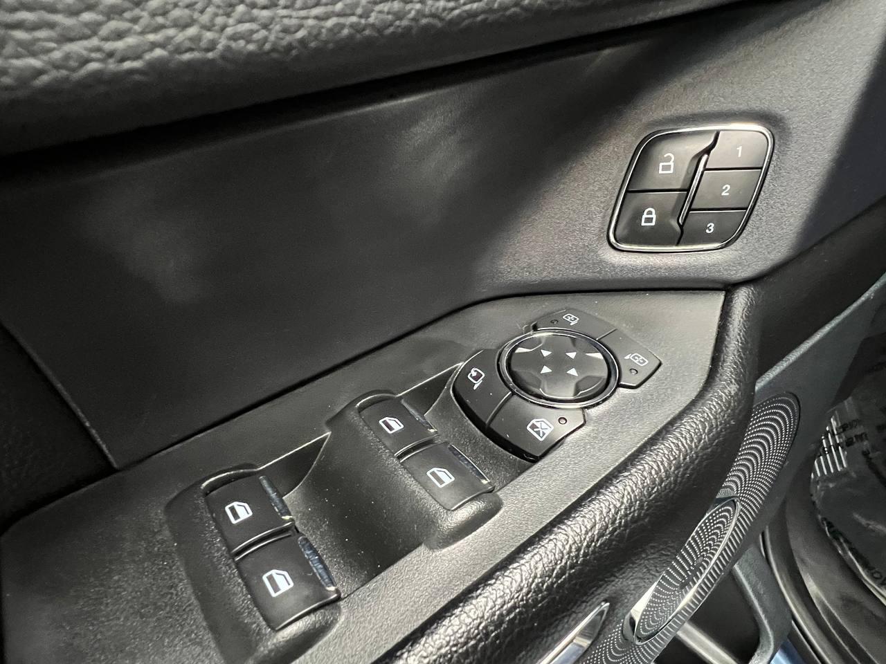 Ford Expedition XLT 2020
