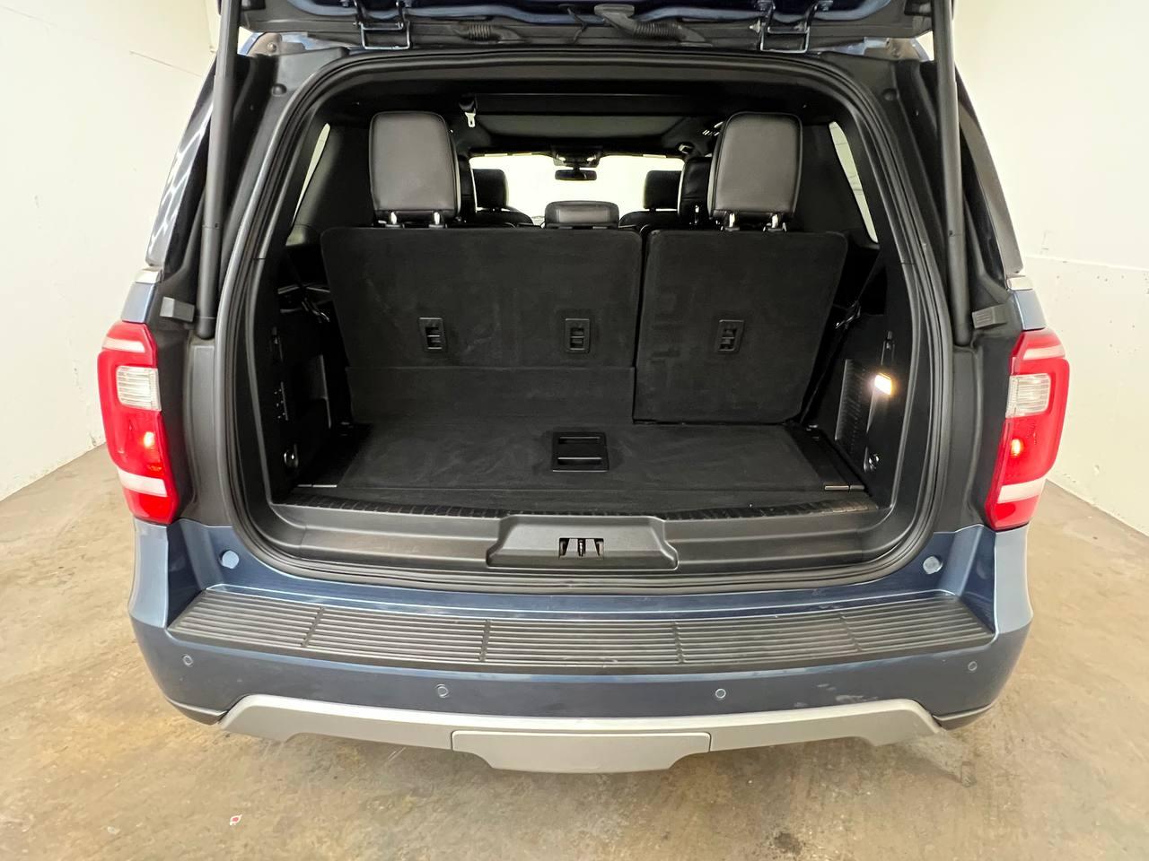 Ford Expedition XLT 2020