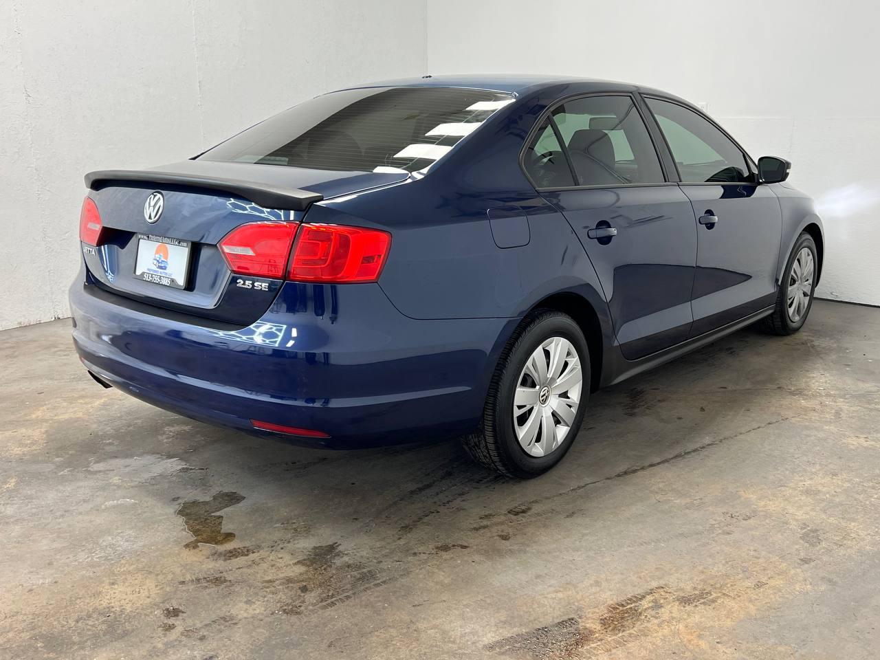 Volkswagen Jetta Sedan 4dr Man SE 2012