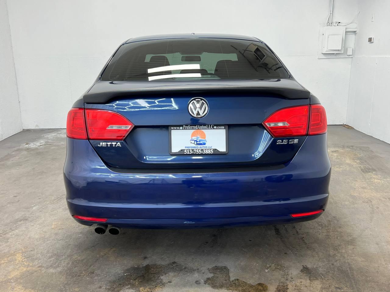 Volkswagen Jetta Sedan 4dr Man SE 2012