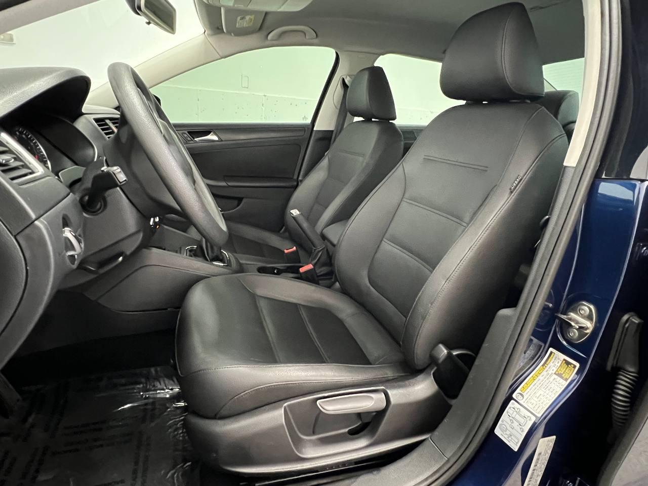 Volkswagen Jetta Sedan 4dr Man SE 2012