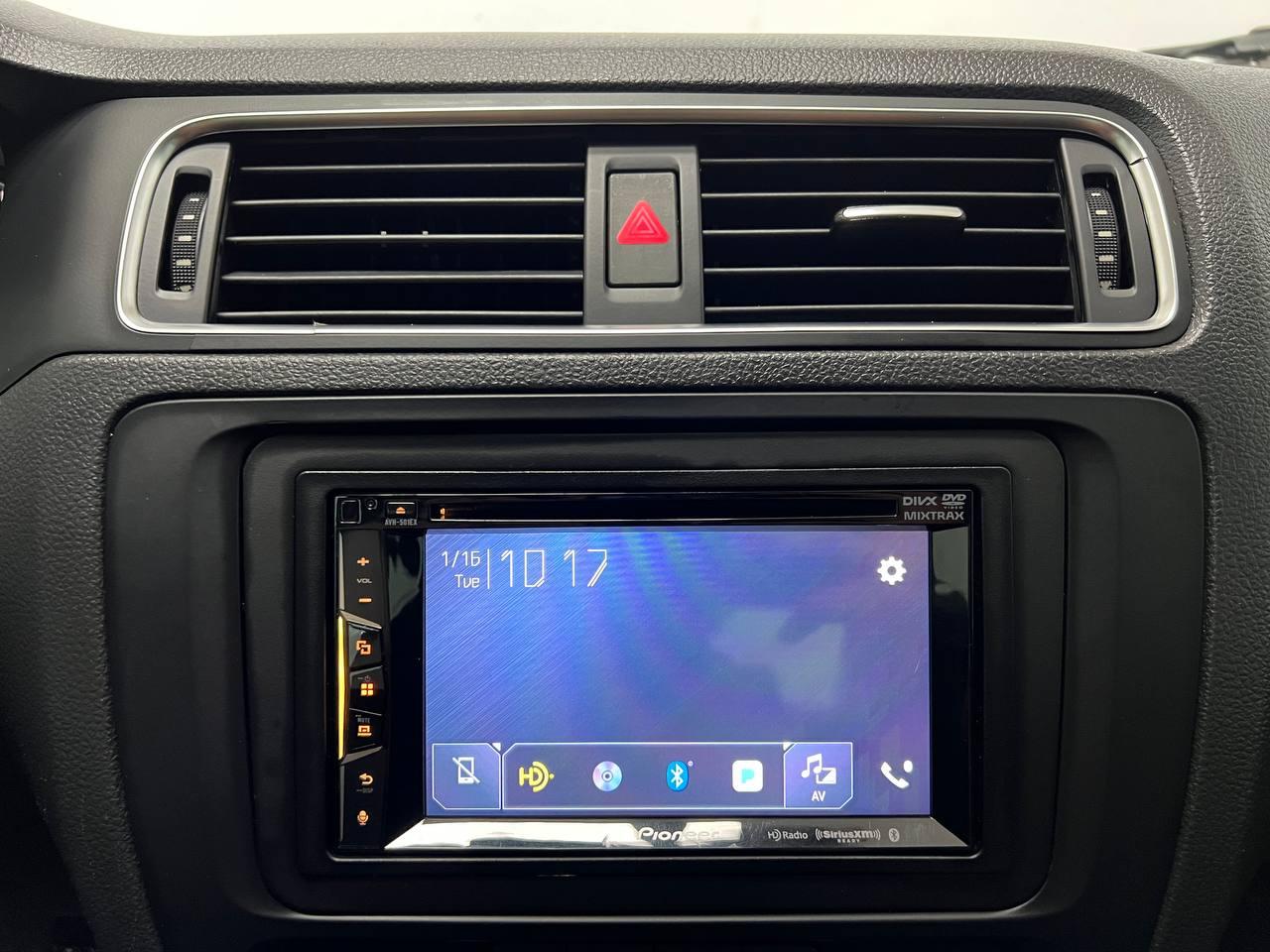 Volkswagen Jetta Sedan 4dr Man SE 2012