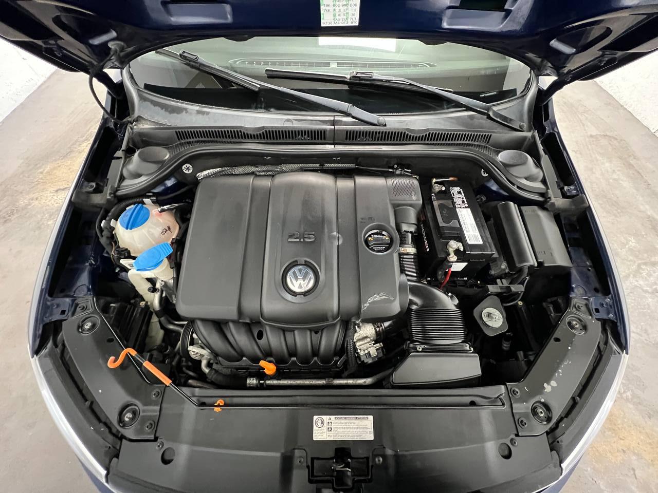 Volkswagen Jetta Sedan 4dr Man SE 2012