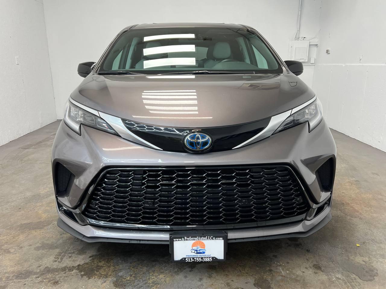 Toyota Sienna  2021