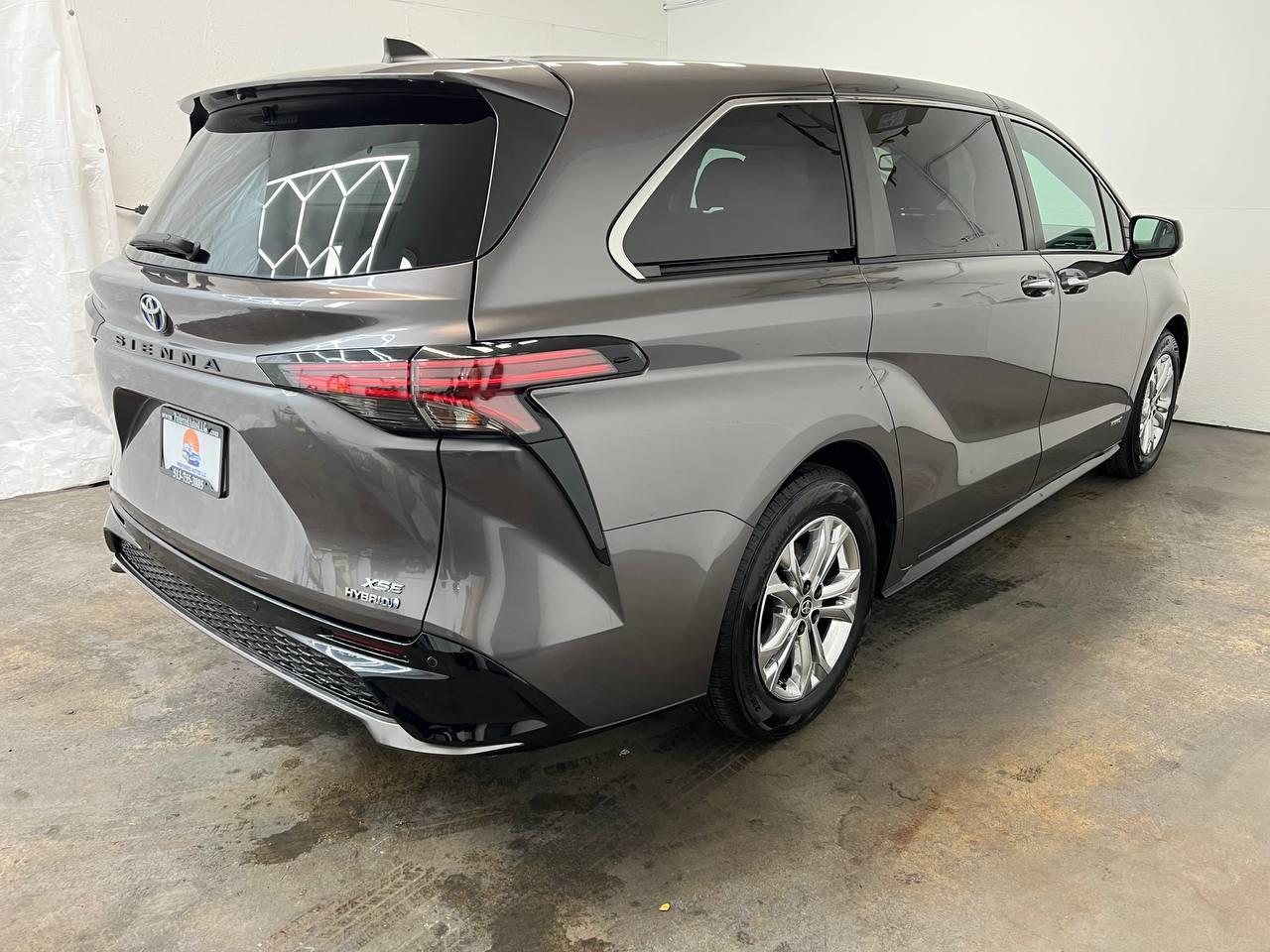 Toyota Sienna  2021