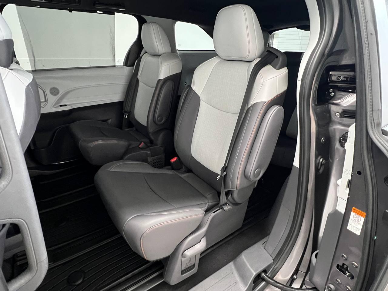 Toyota Sienna  2021