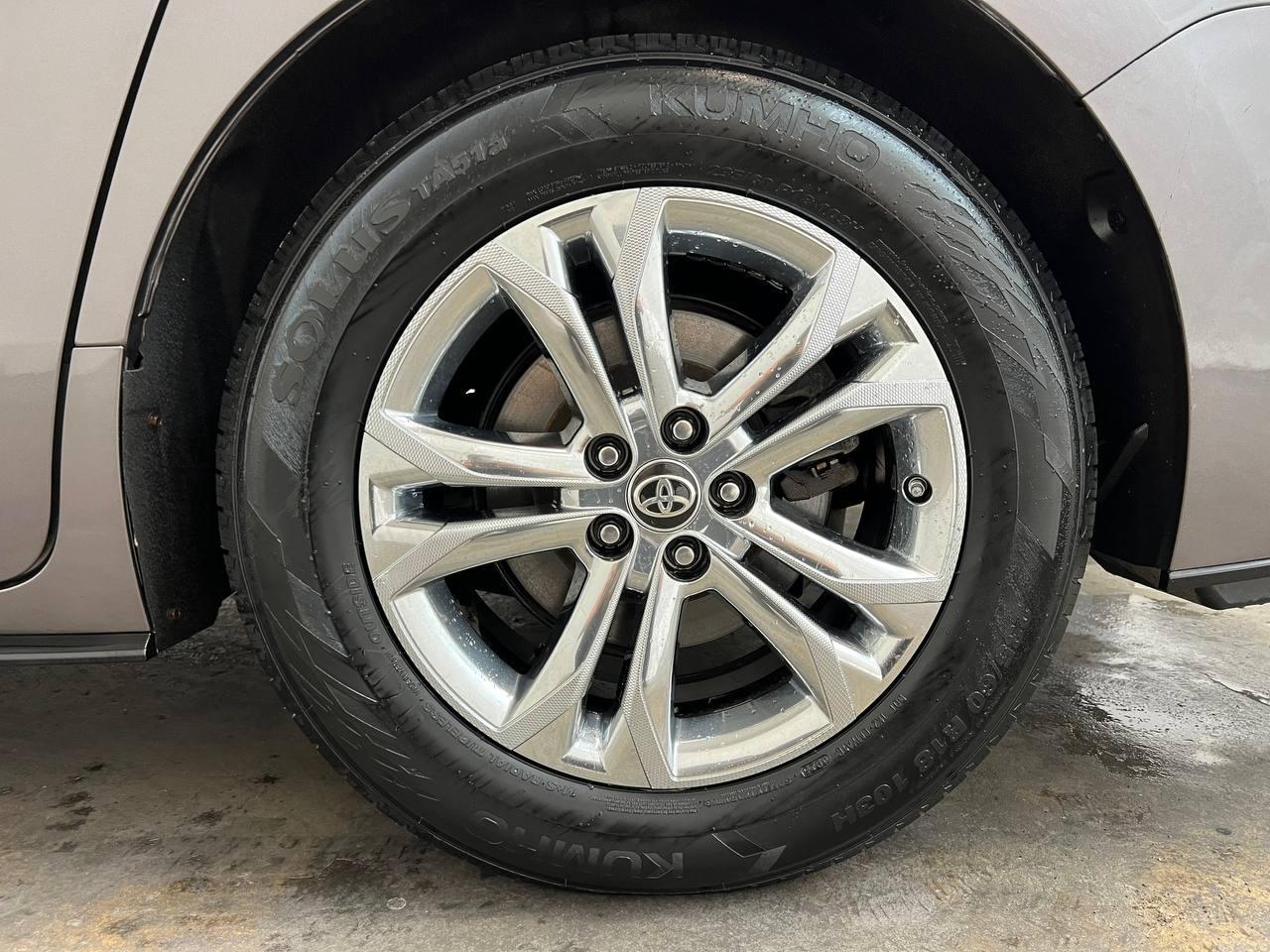 Toyota Sienna  2021