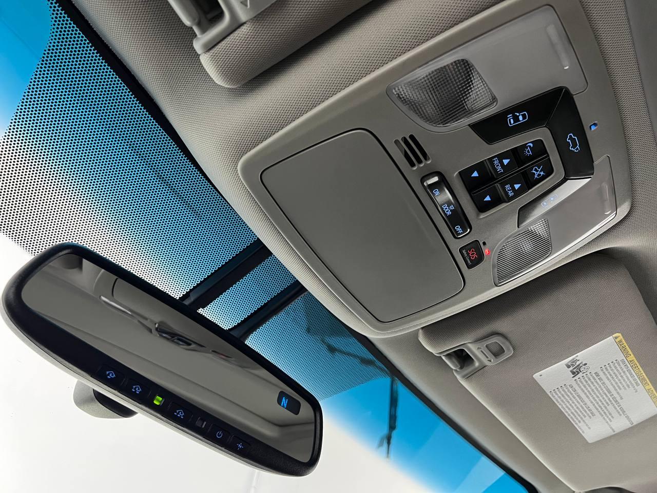 Toyota Sienna Limited Premium AWD 7-Passenger (Natl) 2017
