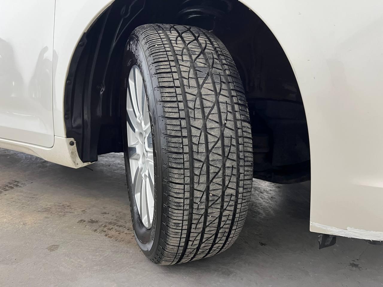 Toyota Sienna Limited Premium AWD 7-Passenger (Natl) 2017