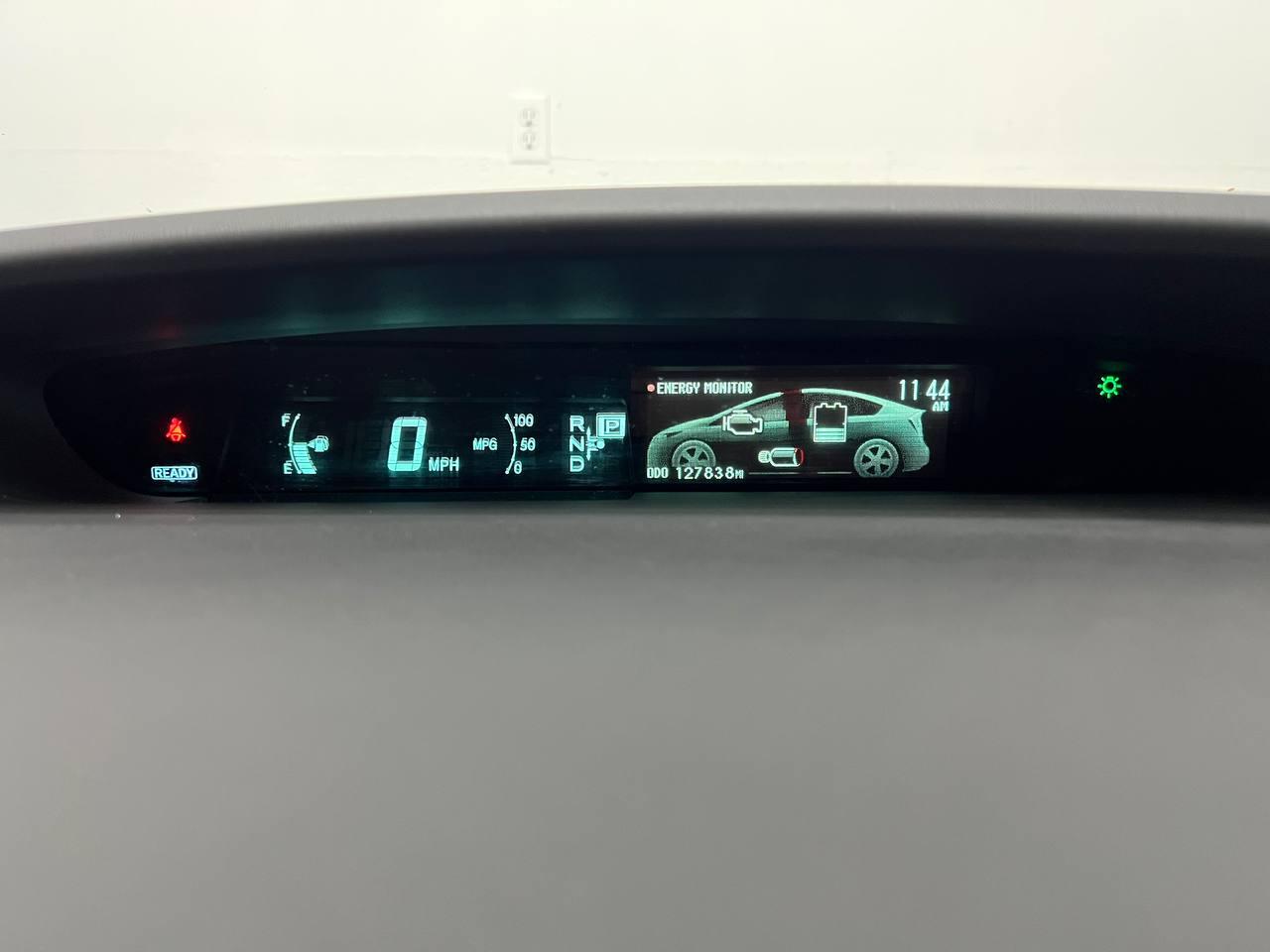 Toyota Prius Two 2014