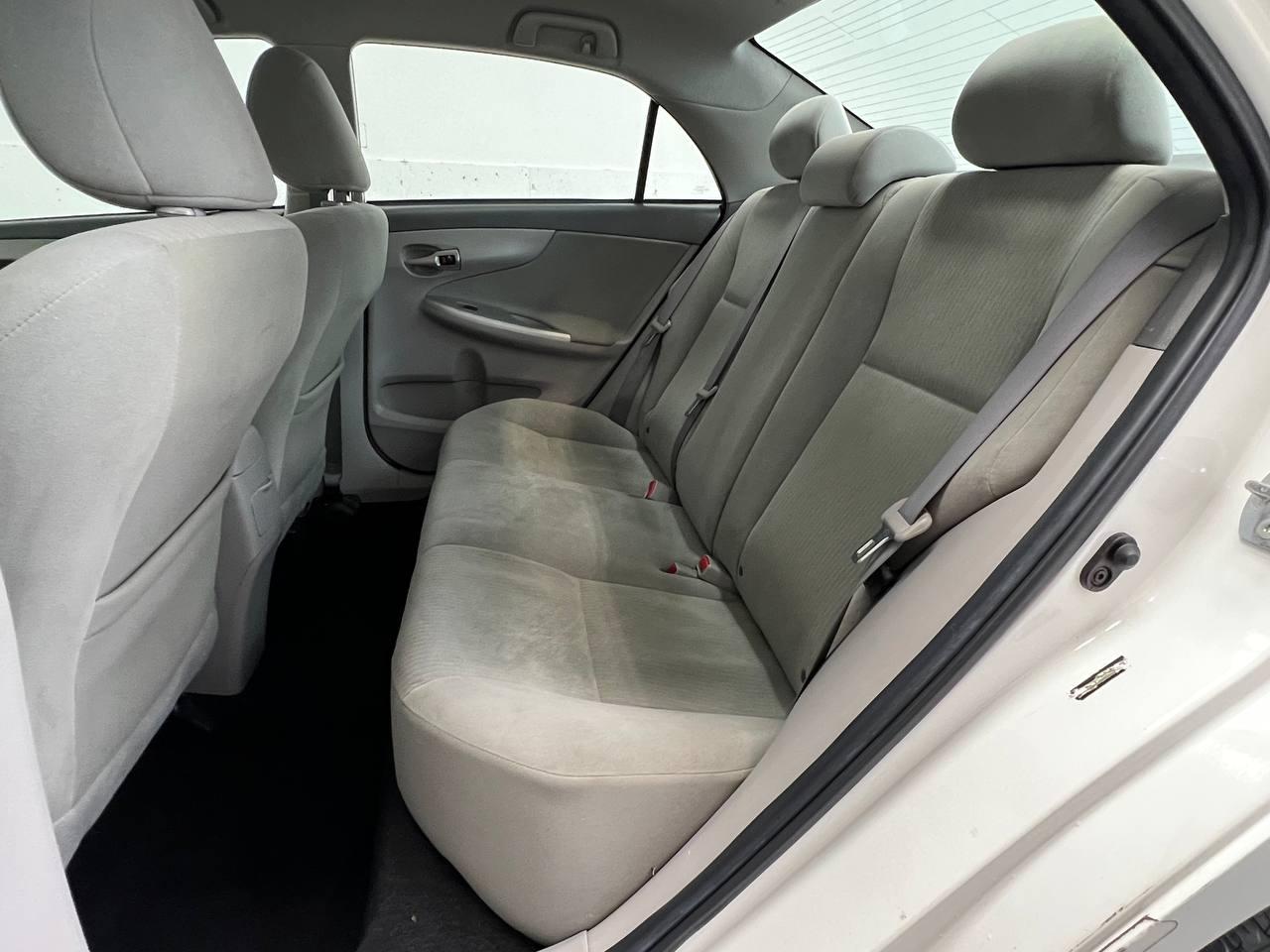 Toyota Corolla LE 2010