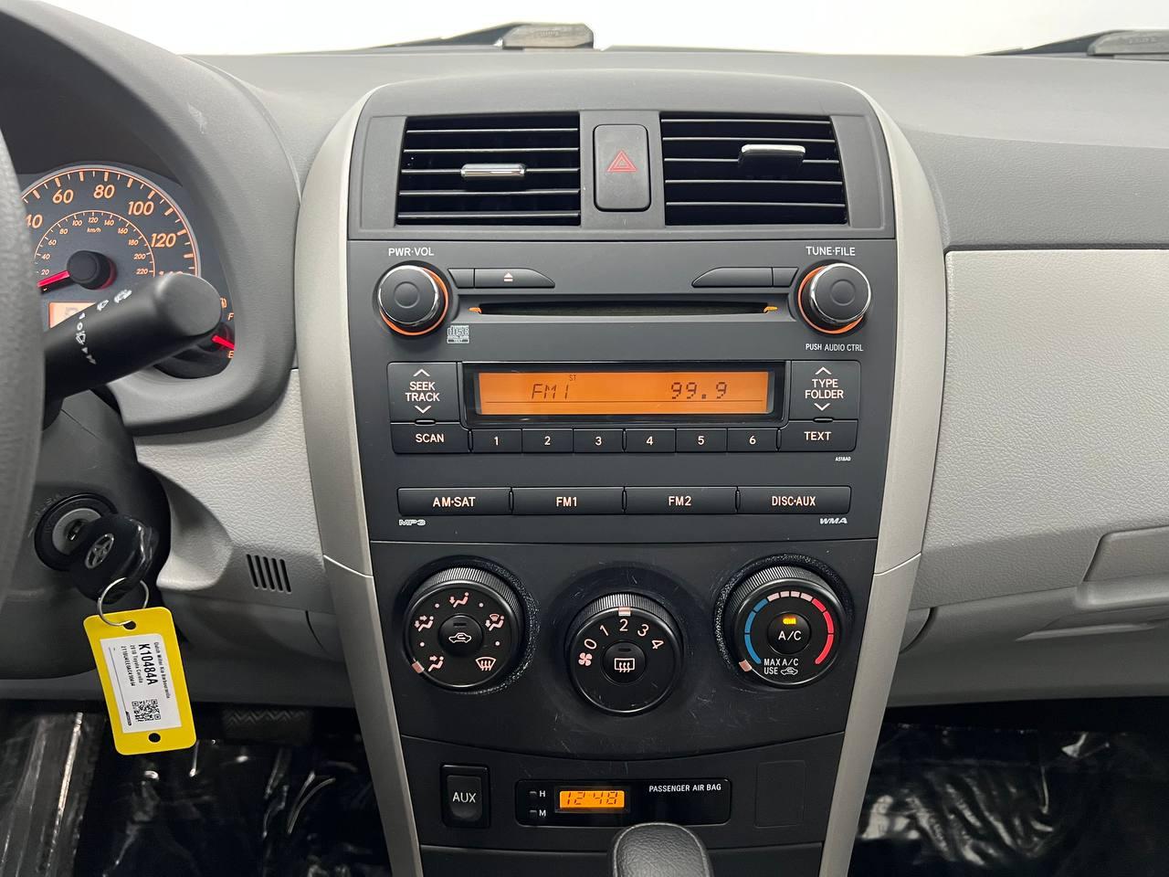 Toyota Corolla LE 2010